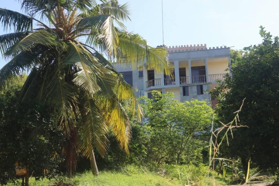 Mikoko Beach & Cottages 바가모요 외부 사진